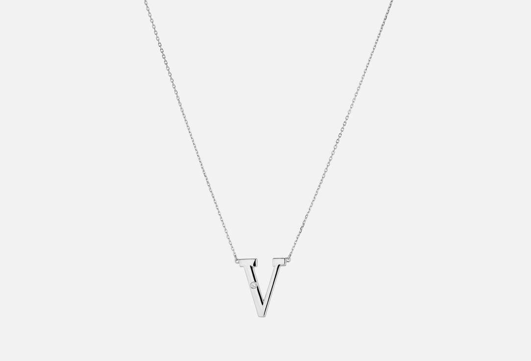 Изображение товара Серебряное колье Mendel Letter Nom V с цирконами 925 пробы Россия