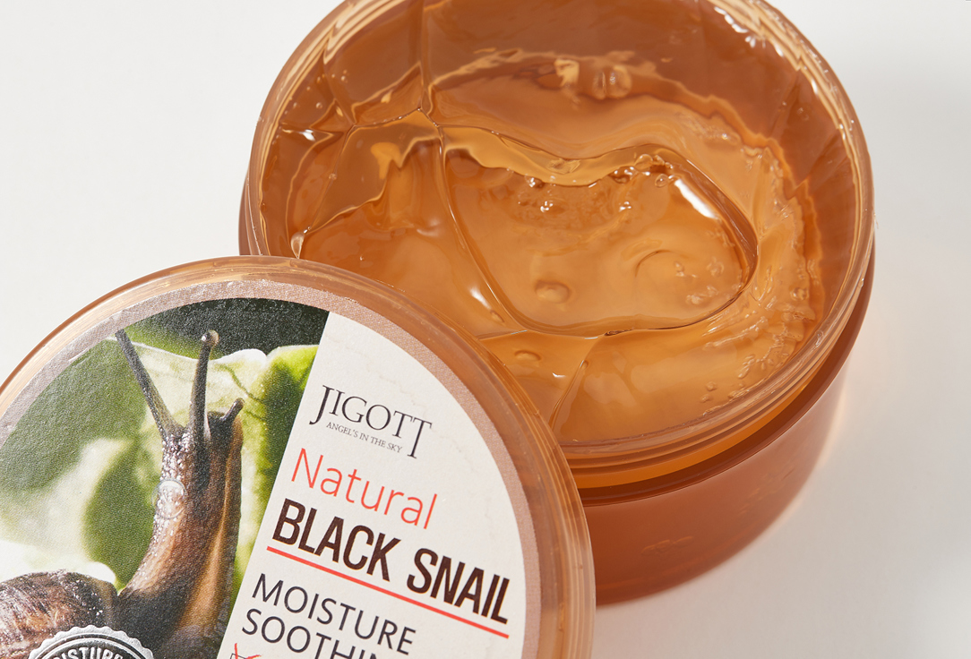 Jigott Увлажняющий успокаивающий гель с экстрактом муцина черной улитки Natural Black Snail Moisture Soothing Gel