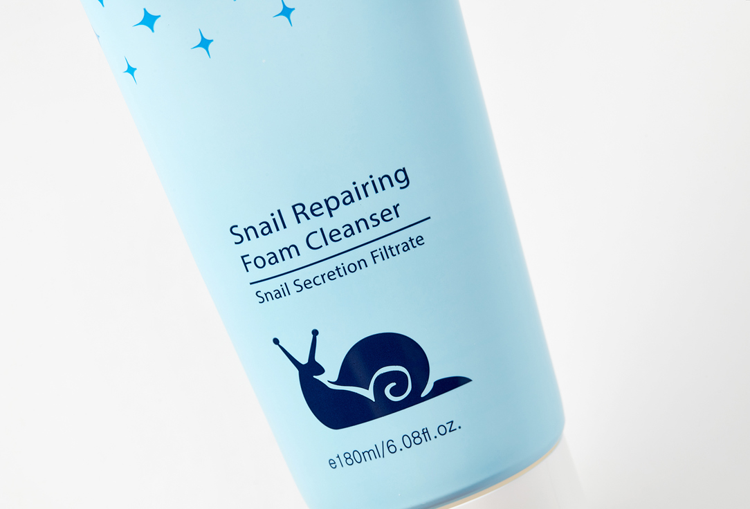 Revitalizing face wash with snail mucin  180
