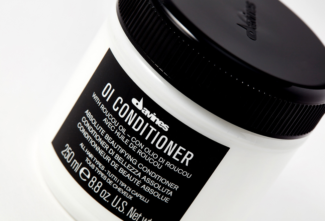 Oi conditioner. Davines oi кондиционер. Oi/absolute Beautifying Conditioner - кондиционер для абсолютной красоты волос. Кондиционер oi упаковка. Oi питательное масло Davines отзывы