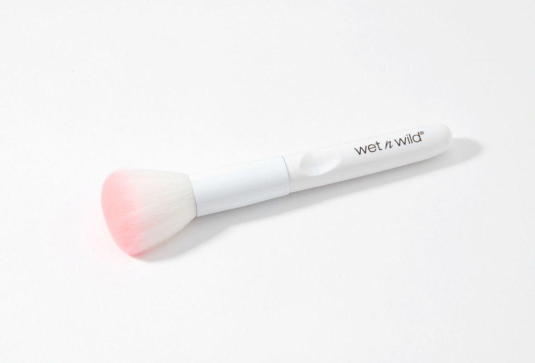 Кисть для нанесения пудры Wet n Wild Powder Brush 