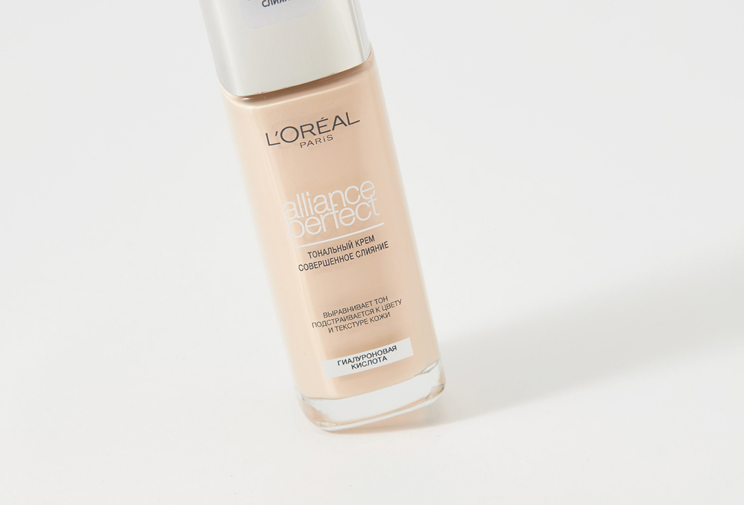 Увлажняющий тональный крем  L'Oreal Paris Alliance Perfect 1.N