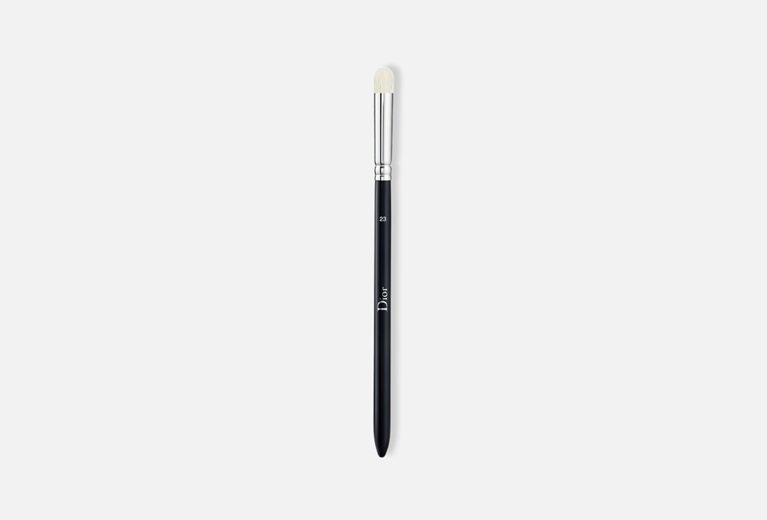 Изображение товара Большая кисть для растушевки теней DIOR Large eyeshadow brush 23 Франция