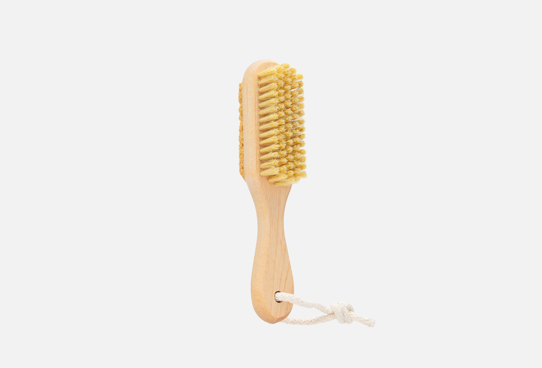 цена Терка педикюрная LEI With Brush Wooden Handle Natural Bristles 1 шт