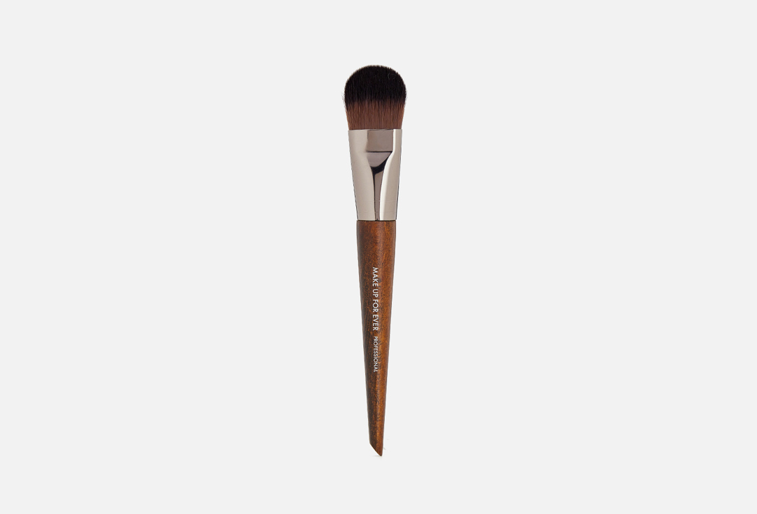 Изображение товара Кисть для тонального средства Make Up For Ever Foundation brush 106