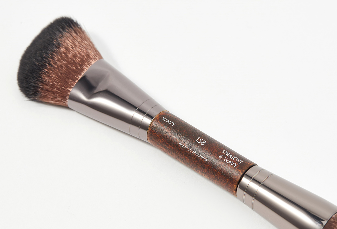 Двусторонняя кисть для скульптурирования Make Up For Ever 2-Ended Sculpting Brush №158 