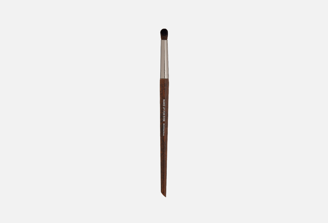 Круглая кисть-блендер для макияжа глаз средняя  Make Up For Ever Blender Brush №218 
