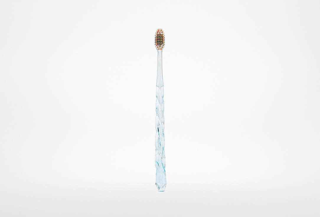 цена Зубная щетка MONTCAROTTE Manet Brush blue toothbrush 1 шт