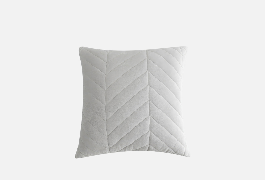 Изображение товара Декоративная наволочка для подушки The Eleventh Kingdom Bexley 45x45 см велюр вискоза