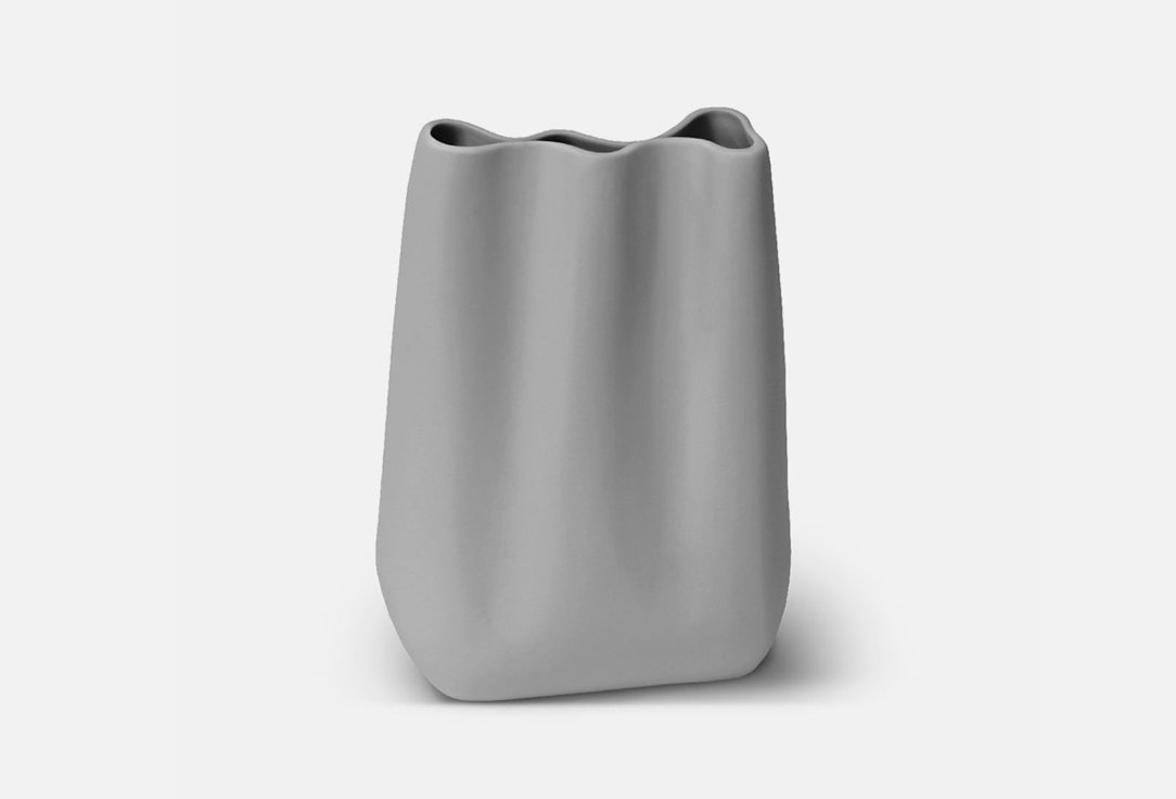 Изображение товара Стильная керамическая ваза Mandarin Decor Наоми 13,5х18 см серого цвета