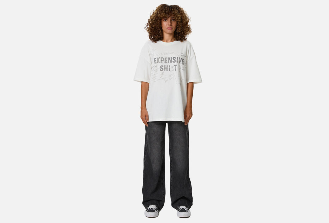 Изображение товара Футболка Feelz Expensive свободная длинная с надписью и Oversized стилем