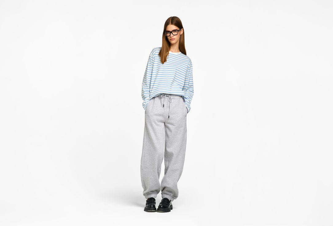 Изображение товара Лонгслив Finik Marina white-blue для женщин оверсайз из хлопка и эластана