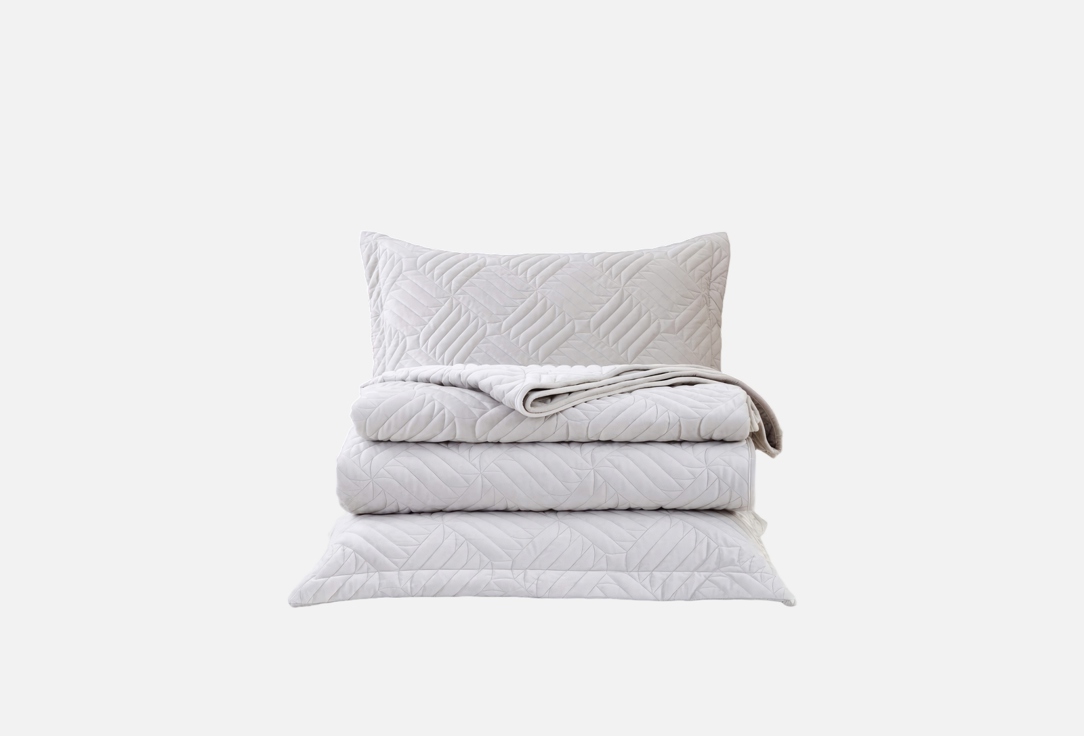 

Покрывало с двумя наволочками для кровати THE ELEVENTH KINGDOM, Серый, Dylan, 240x260, светло-серое 3 шт