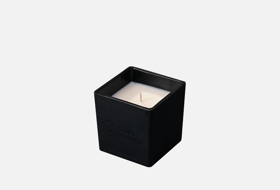 Изображение товара Ароматическая свеча Dad's material Cedarwood Blanc, Cashmere Musk & Black Coral