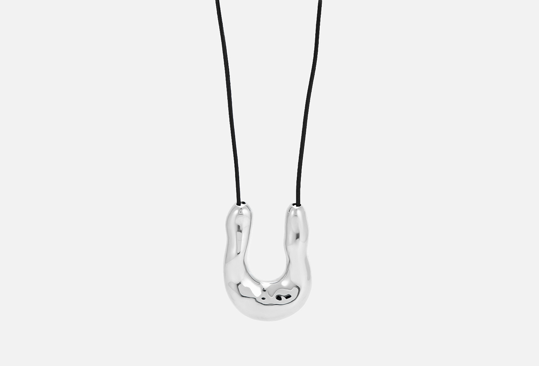 Кулон на шнурке ATTRIBUTE SHOP Silver horseshoe pendant on cord 1 шт