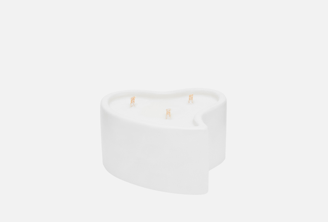 Изображение товара Ароматическая свеча RokkyHome Сердце Coconut & chocolate 150 мл соевый воск