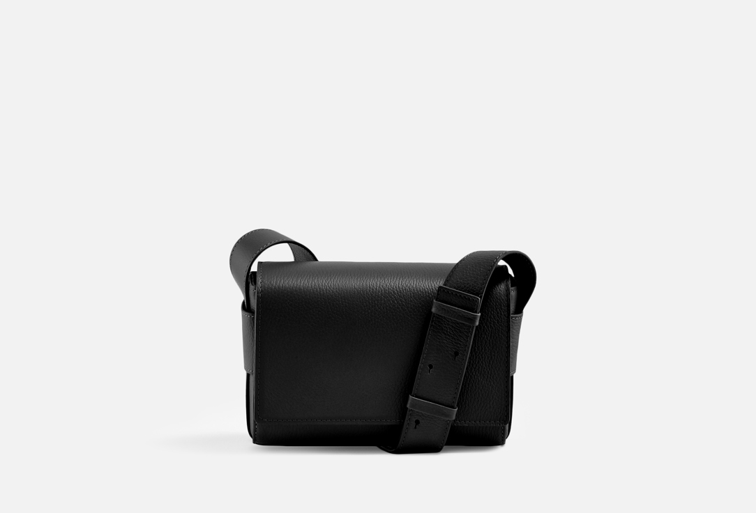 671 черная 13392₽