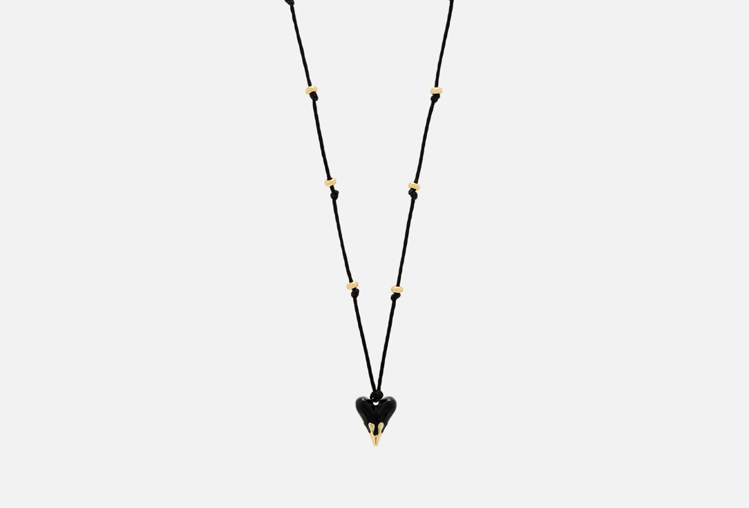Колье MR&MRS WOLF Neck lanyard with black heart 1 шт