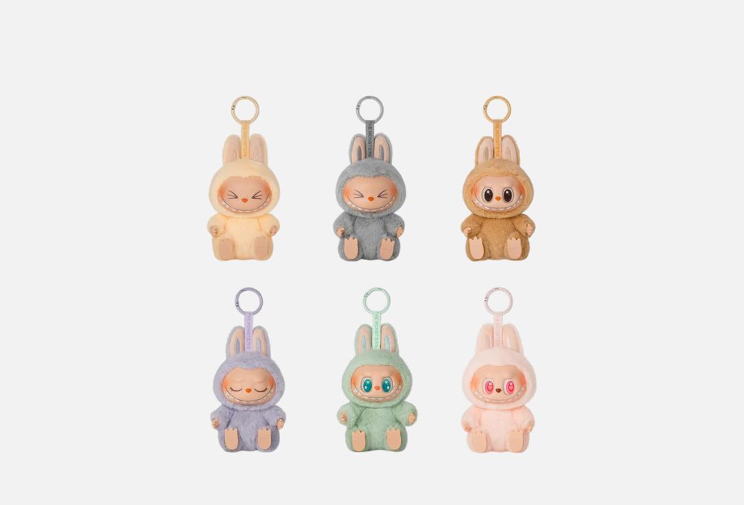 

Брелок LABUBU, Have a Seat 1 шт