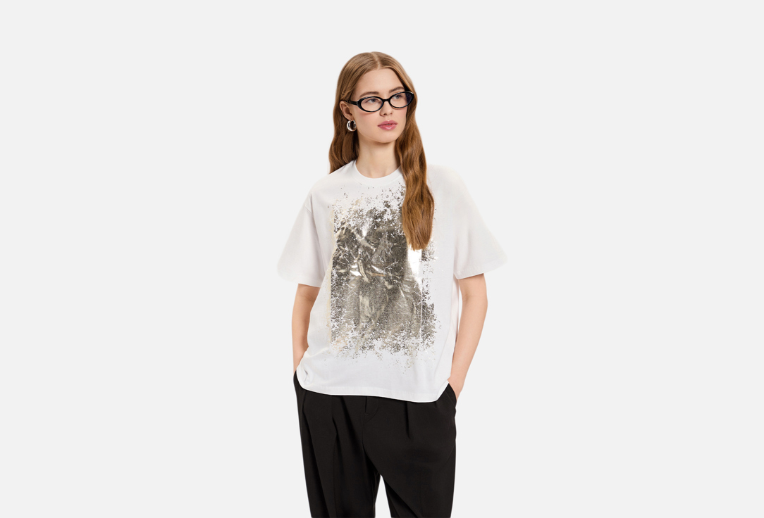 Изображение товара Футболка Mark Formelle белая с фольгированным принтом для женщин