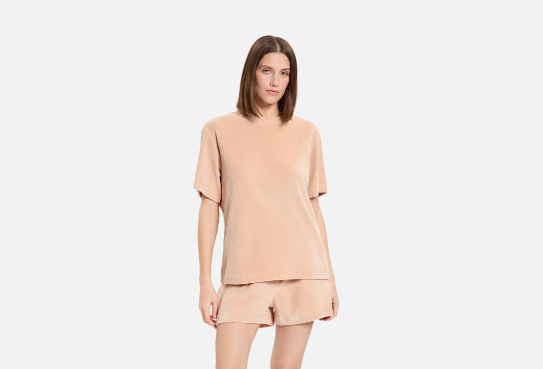 Изображение товара Женский махровый пижамный комплект с шортами от Mark Formelle бежевый