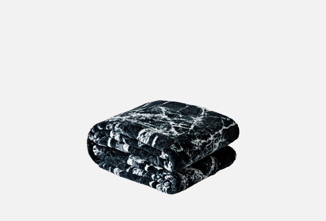 Изображение товара Плед LOVE BERRY черный, 220х200 см