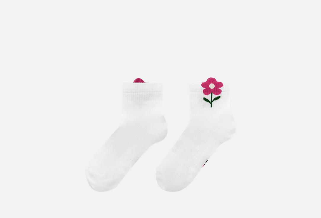 Изображение товара Носки Mark Formelle белые с цветком
