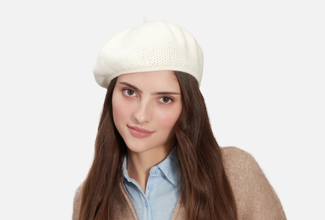 

Берет A°T’T”, Белый, С хвостиком 1 шт