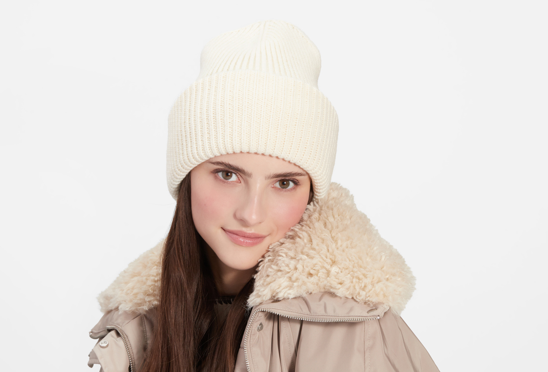 Изображение товара Объемная однослойная шерстяная шапка с двойным отворотом для зимы