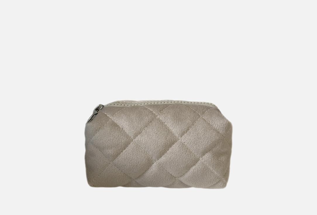 Изображение товара косметичка-чехол для фотоаппарата Diliam велюровый