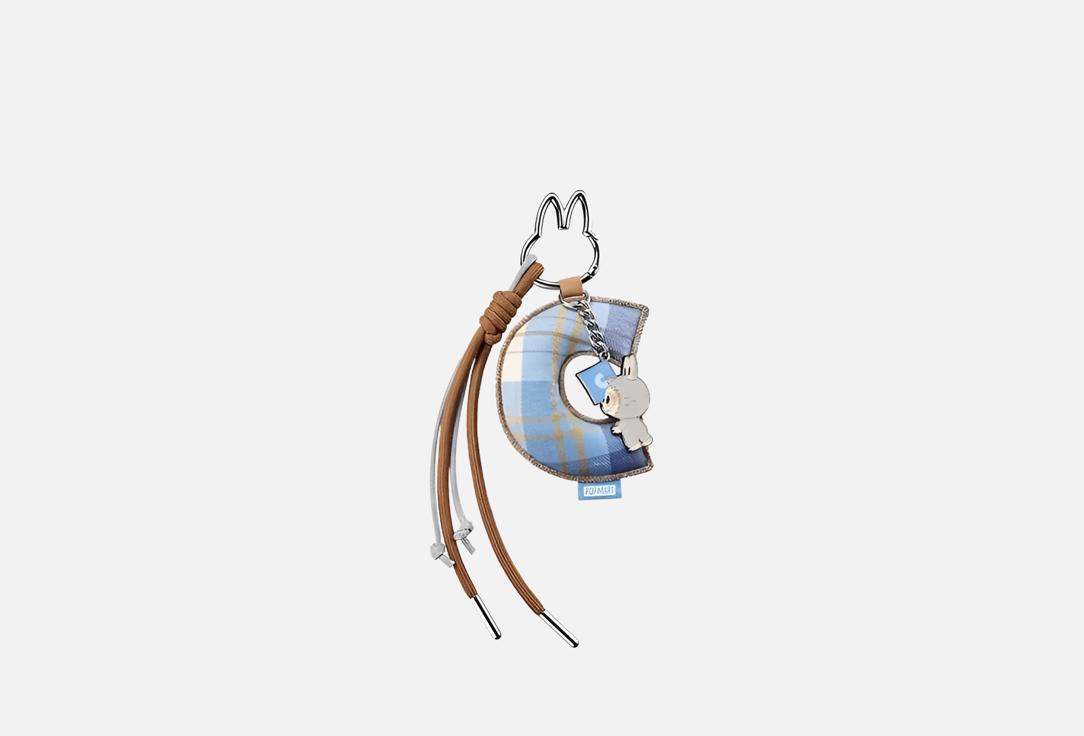 Изображение товара Брелок-подвеска LABUBU Pin For Love "C"