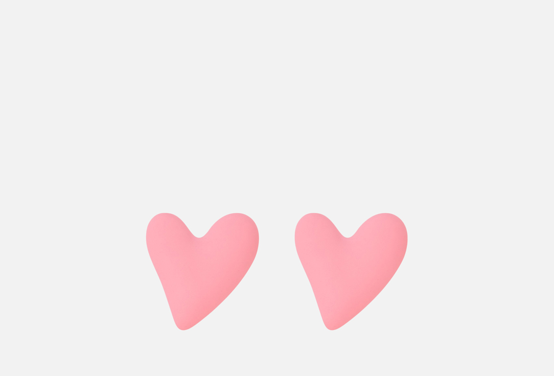 Изображение товара Серьги-гвоздики AMPOUS sweet в форме сердца гипоаллергенные стильные украшения