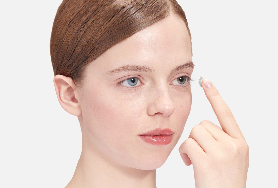 Изображение товара Цветные контактные линзы ZUMMY Baby Blue на год 14,2 мм для косплея и фотосессий