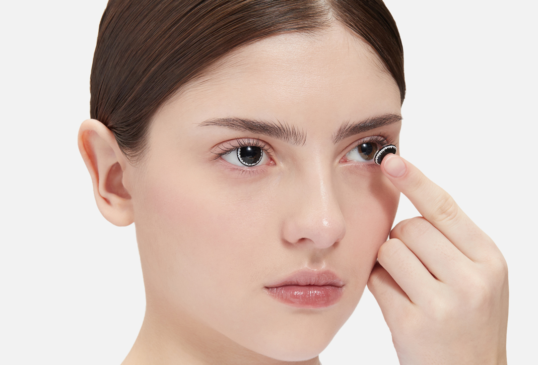 Изображение товара Цветные карнавальные контактные линзы MAGESTIC PSYCHO white 40 влагосодержание