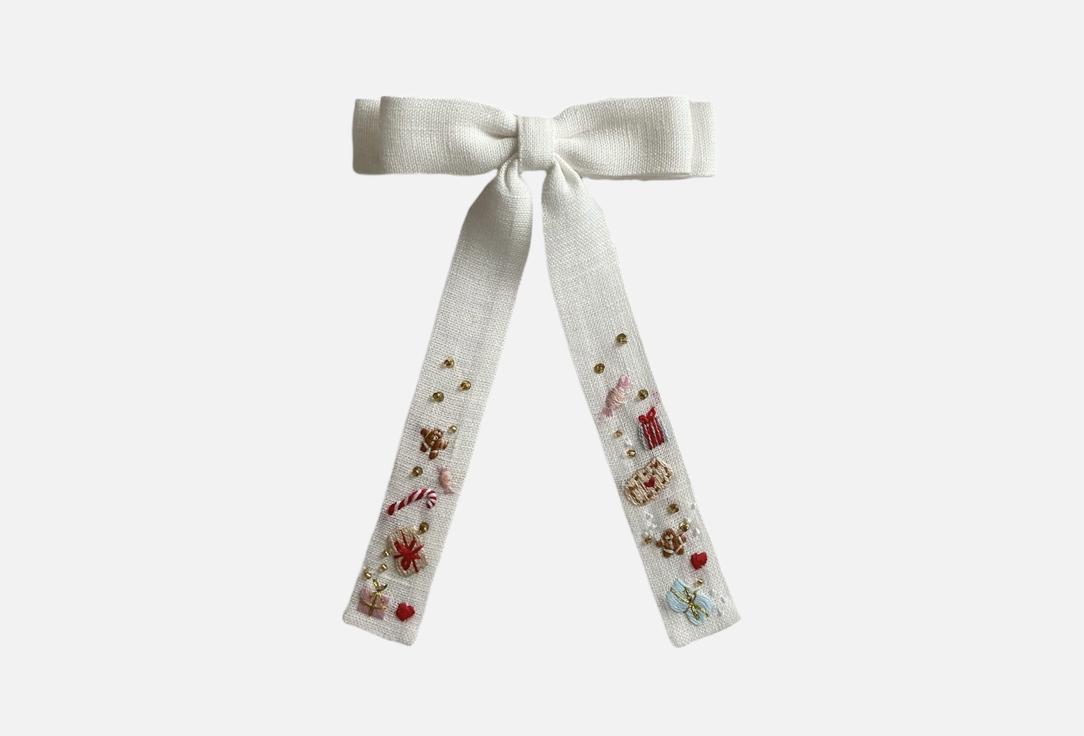 

Бант с длинными лентами БАБУШКИНЫ СВЯЗИ, Белый, Новогодние мотивы 1 шт