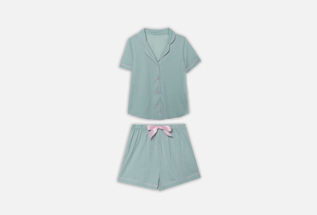 Изображение товара Пижама с шортами Mark Formelle оверсайз Изображение товара Пижама с шортами Mark Formelle оверсайз