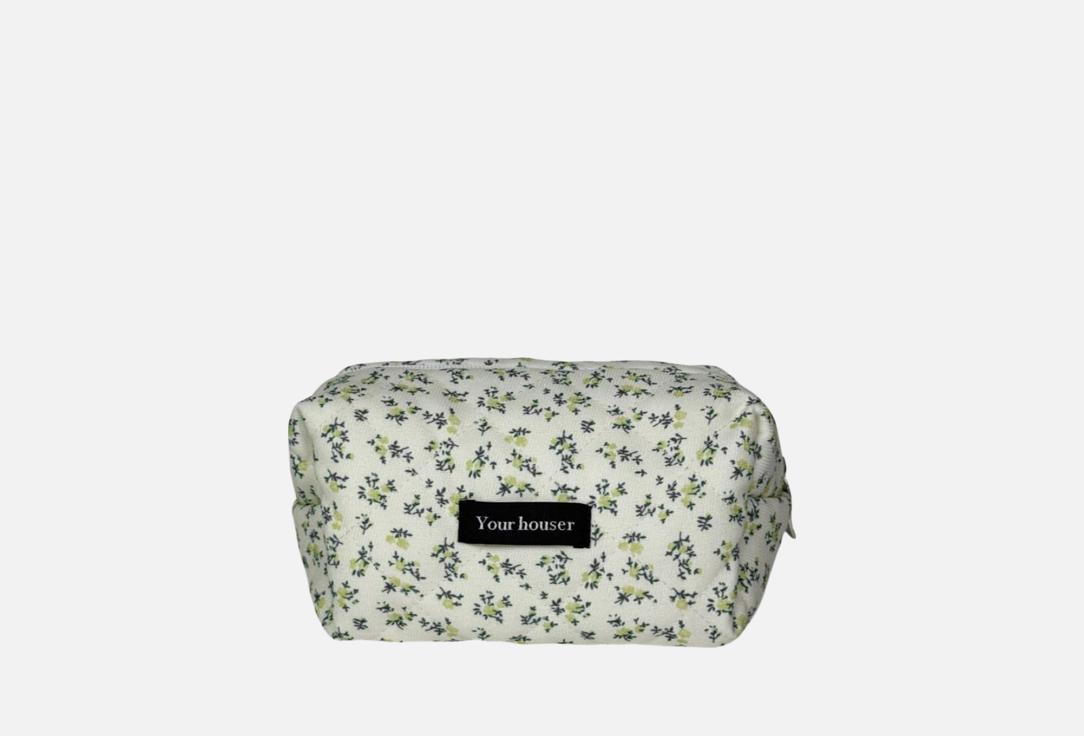 Изображение товара Косметичка Your houser молочная в цветочек, дорожная, практичная и стильная