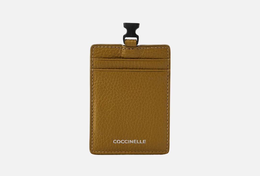 Изображение товара Кожаная визитница Coccinelle BUI для женщин компактная с ремешком