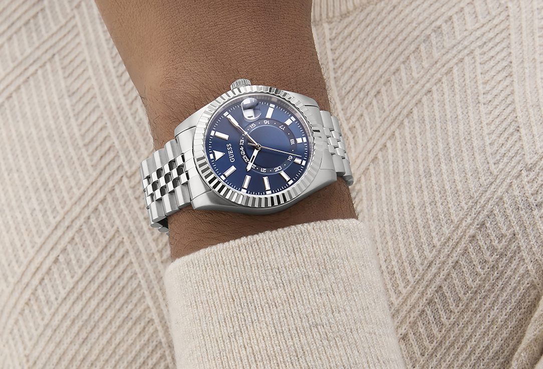 

Наручные часы кварцевые GUESS, GUESS DRESS 42 mm 1 шт